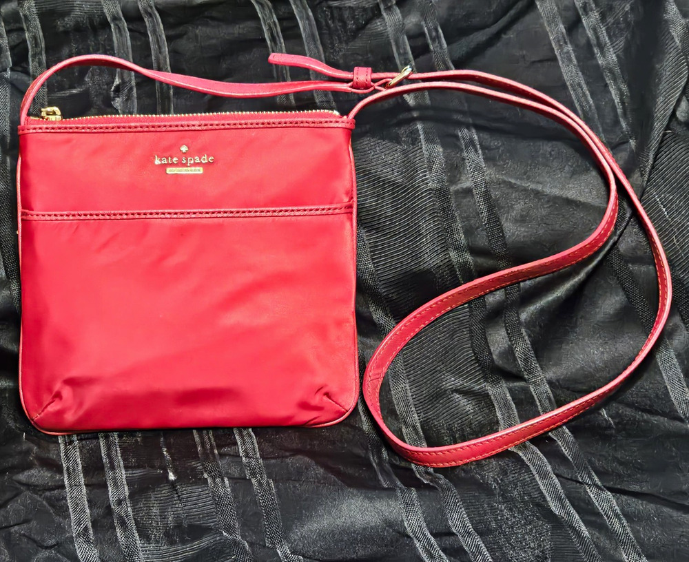 Kate Spade New York Red Nylon Flat Crossbody Bag Striped Lining PXRU5